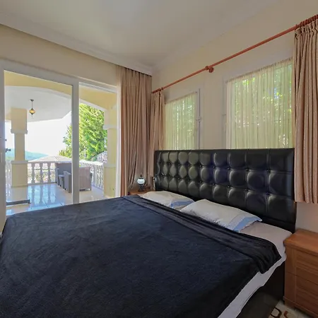 Βίλα Private Pool With Garden & Forest View *
